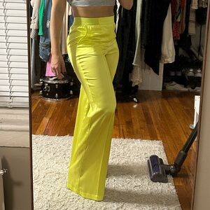 Bailey silk lime green dress pants, worn once. Size small